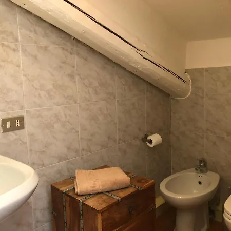 Il Tetto Fiorito Dell'isola דירה